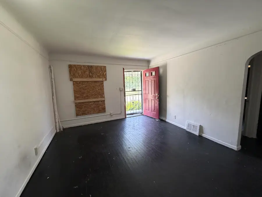 8294 Rosemont Avenue, Detroit, MI 48228 - #3