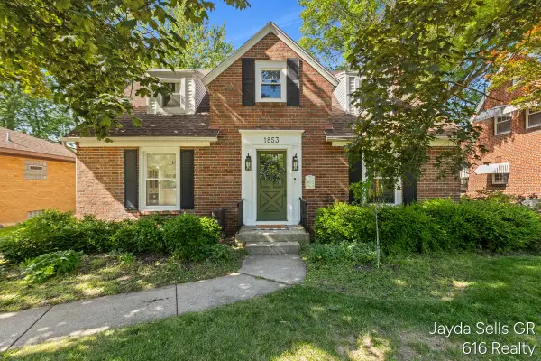1853 Leonard Street Nw, Grand Rapids, MI 49504