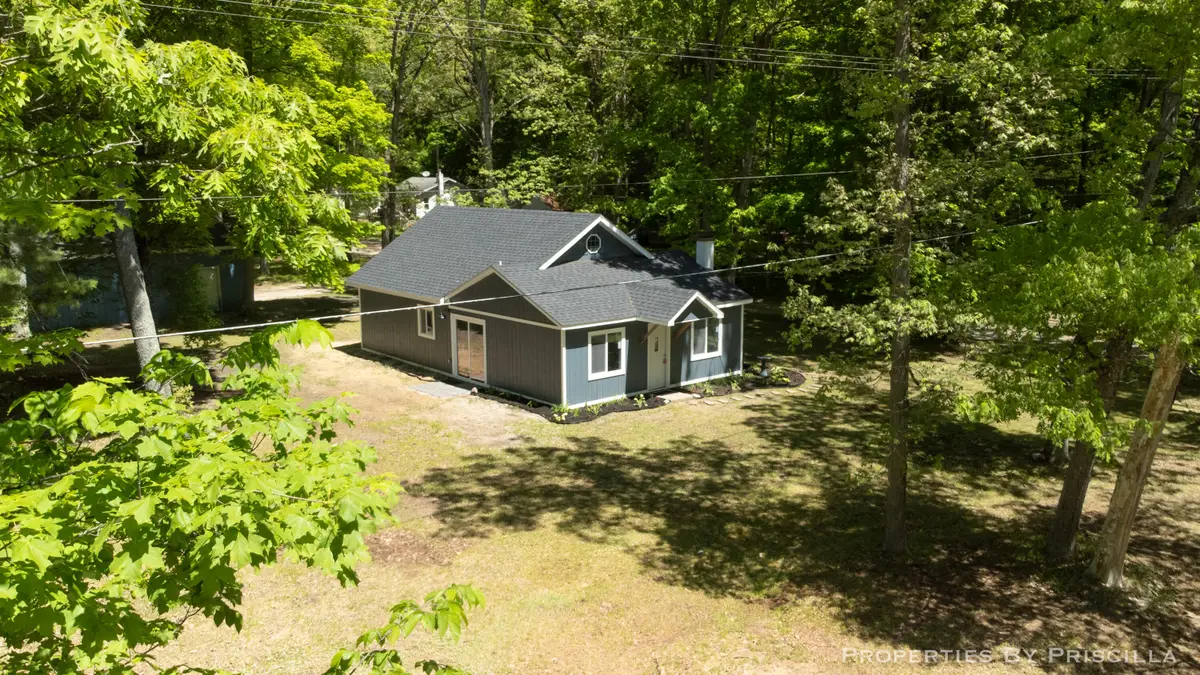 4457 S Croton Hardy Drive, Newaygo, MI 49337 - #1