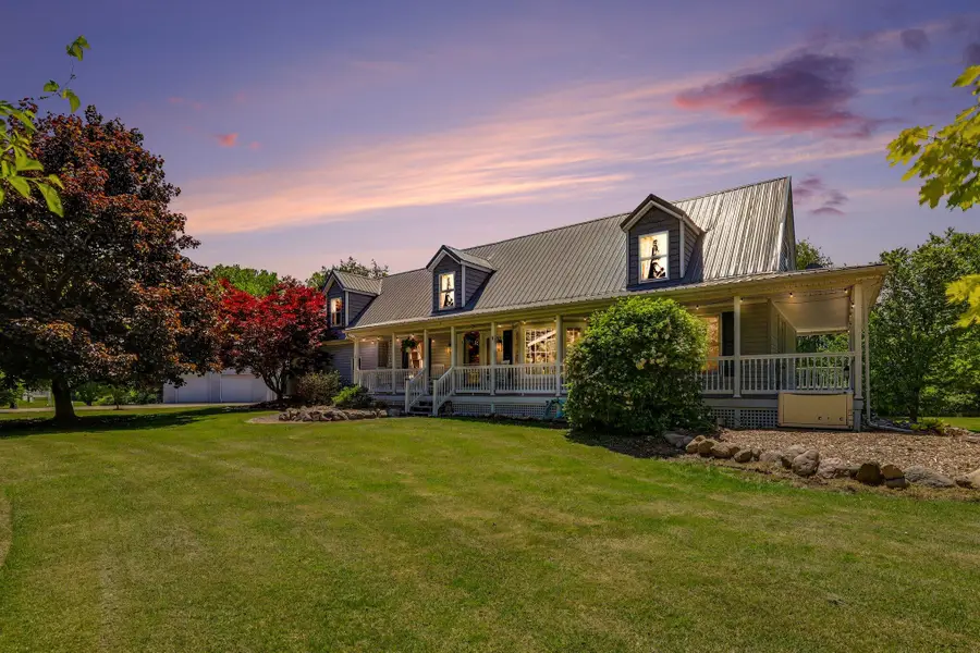 2945 W Lincoln Avenue, Ionia, MI 48846 - #2