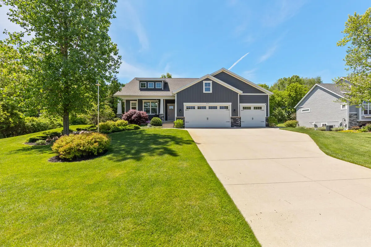 9579 Arrowcrest Drive Ne, Rockford, MI 49341 - #1