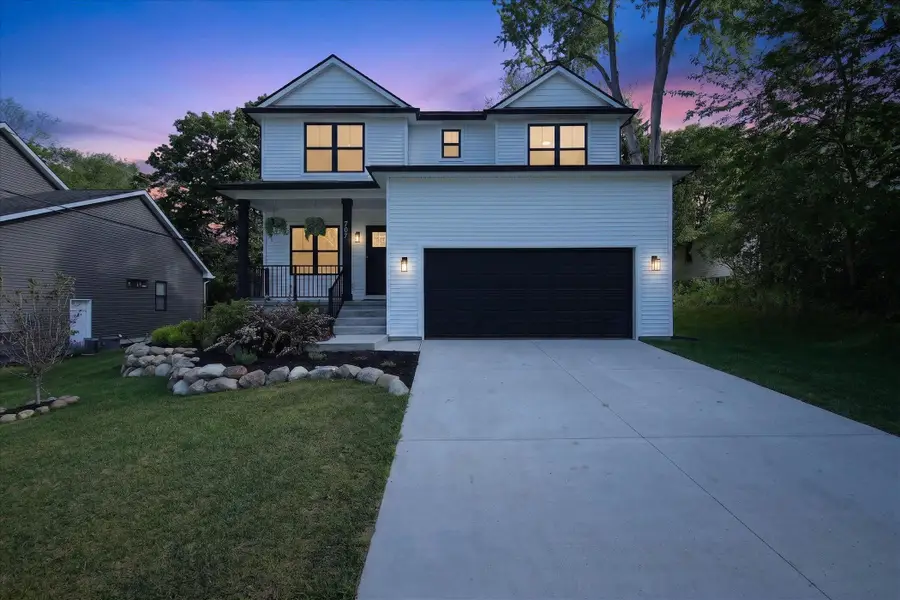 707 Nelson Street, Brighton, MI 48116 - #2