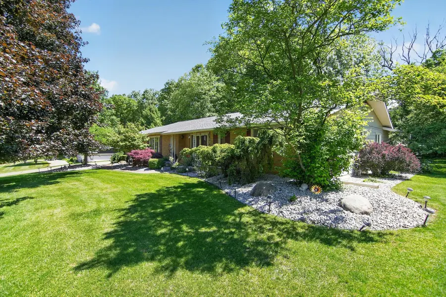 3831 Guest Road, Jackson, MI 49203 - #3