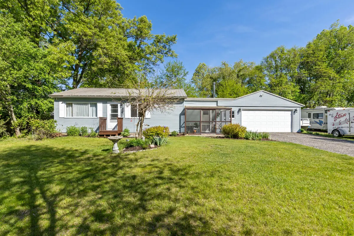 17270 Apache Trail, Howard City, MI 49329 - #1