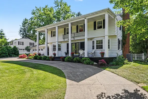 2106 Aberdeen Drive, Kalamazoo, MI 49008