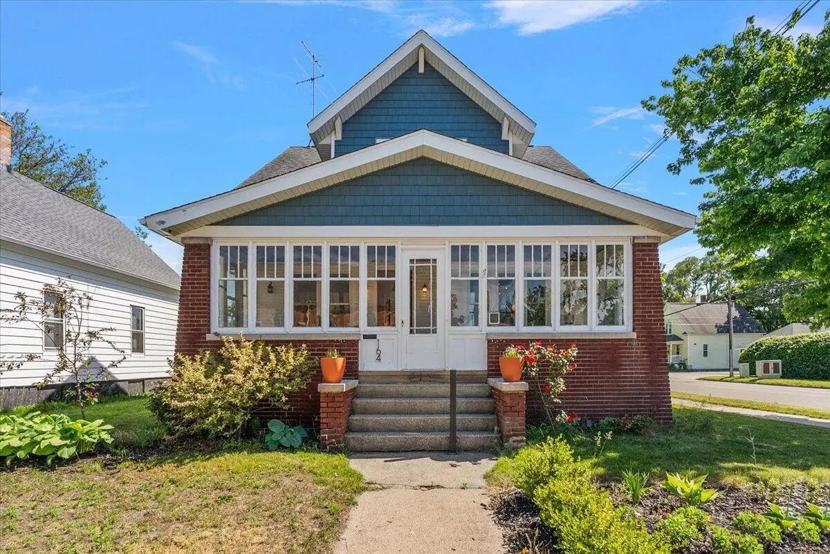 164 W 18th Street, Holland, MI 49423 - #1