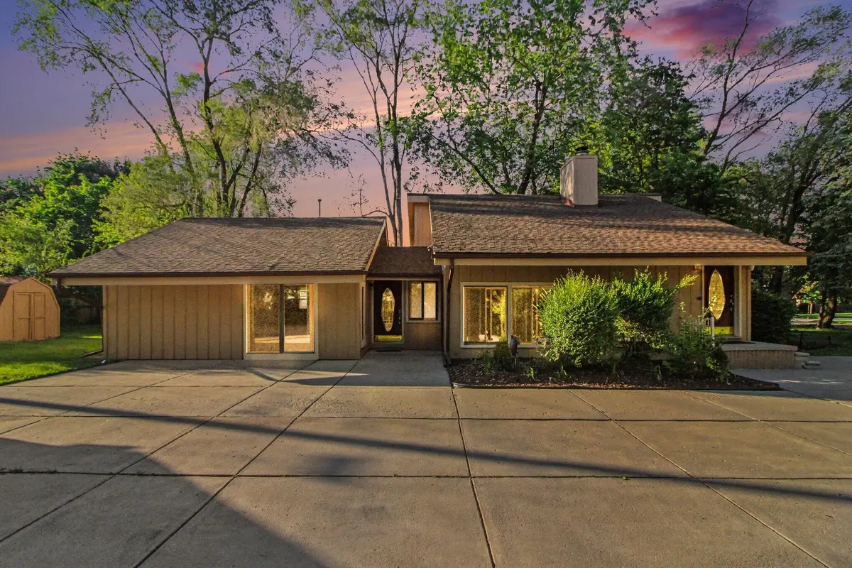 9425 Lamont Street, Livonia, MI 48150 - #1