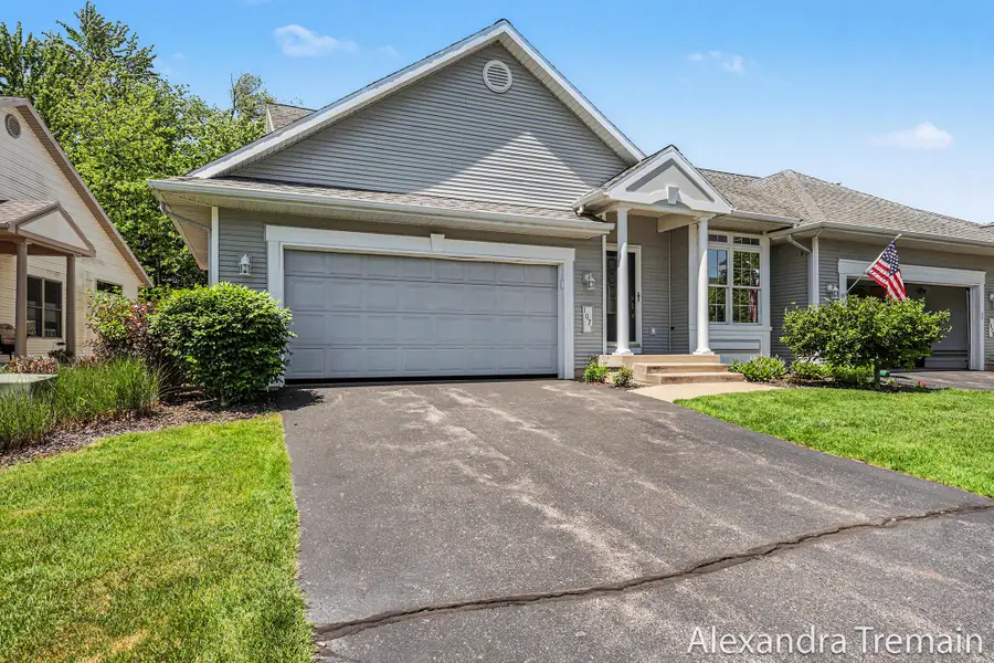 1071 Kensington Street Nw #81, Grand Rapids, MI 49534 - #2