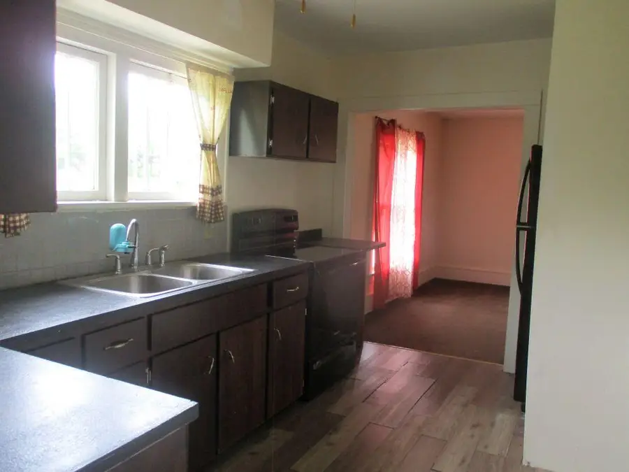 209 Spring Street, Three Rivers, MI 49093 - #3