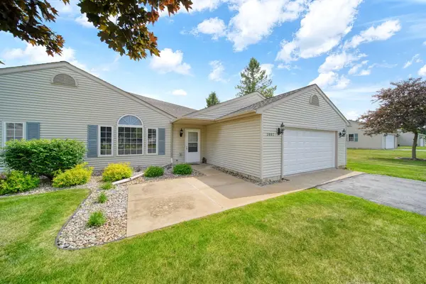 2002 Stillwater Drive, Tecumseh, MI 49286