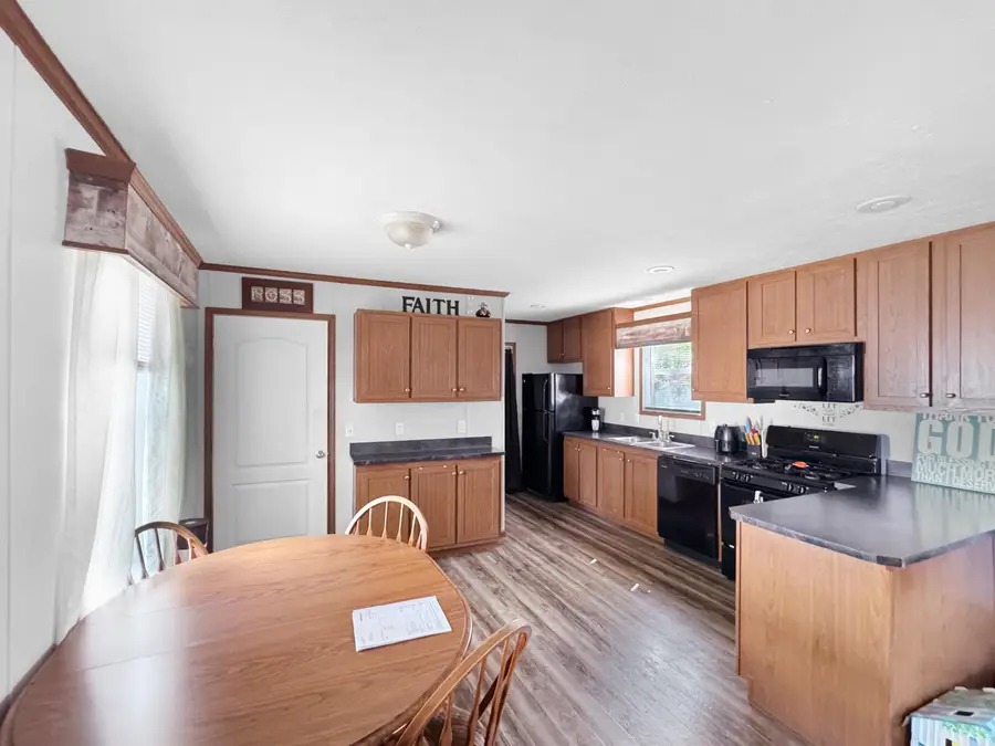 2732 Timmins Street Sw, Wyoming, MI 49519 - #3