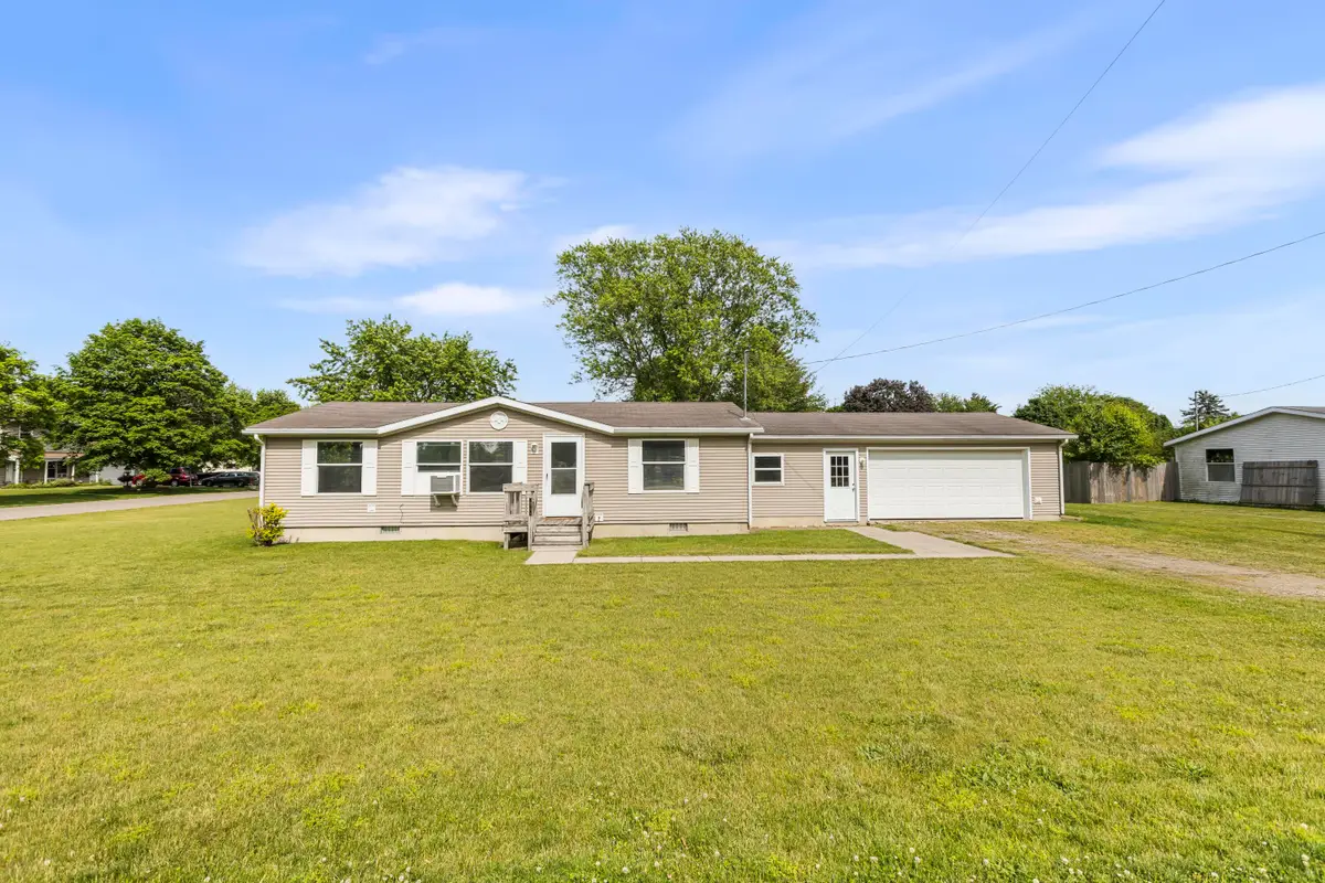 219 Wayne Street, Bronson, MI 49028 - #1