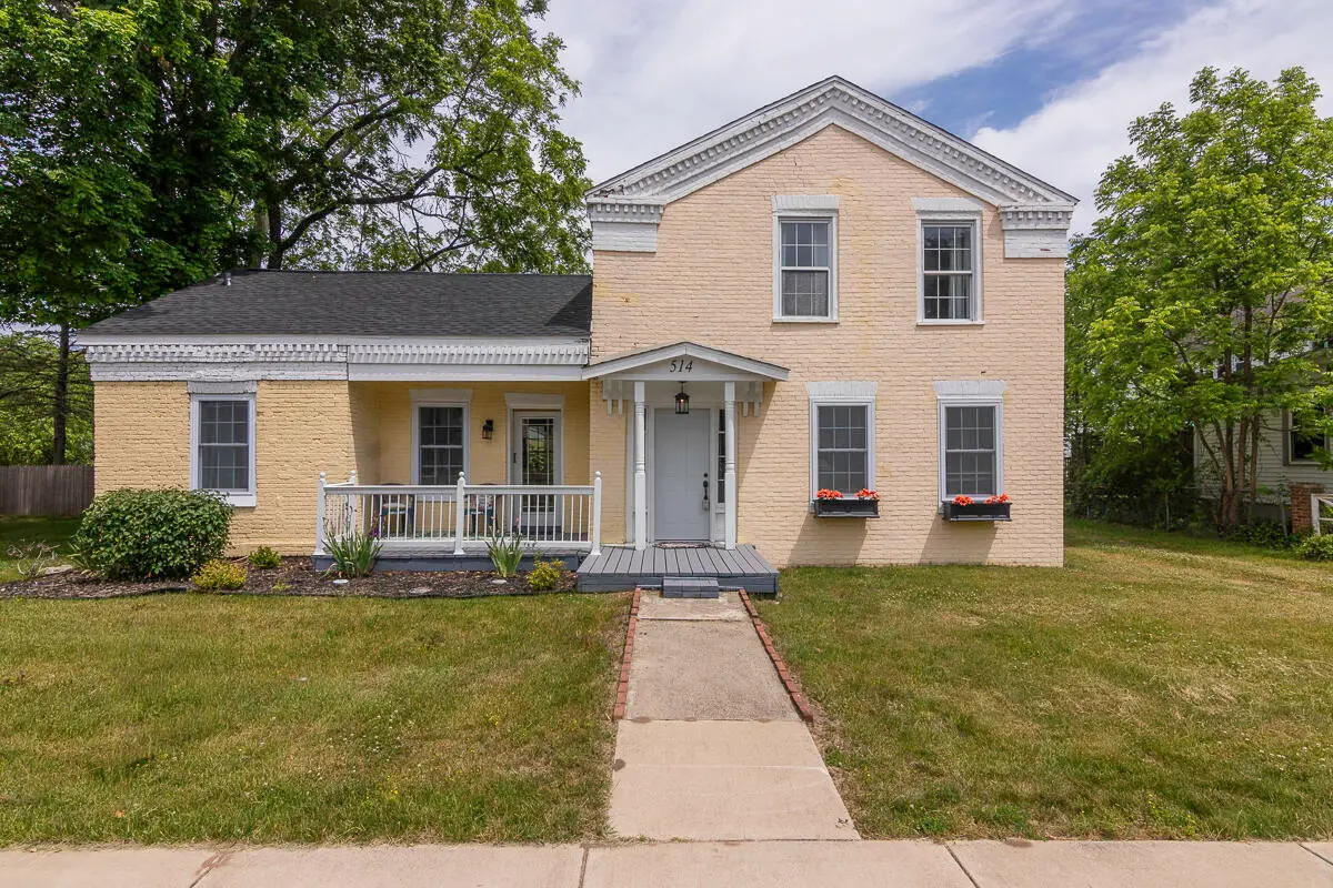 514 N Kalamazoo Street, Paw Paw, MI 49079 - #1