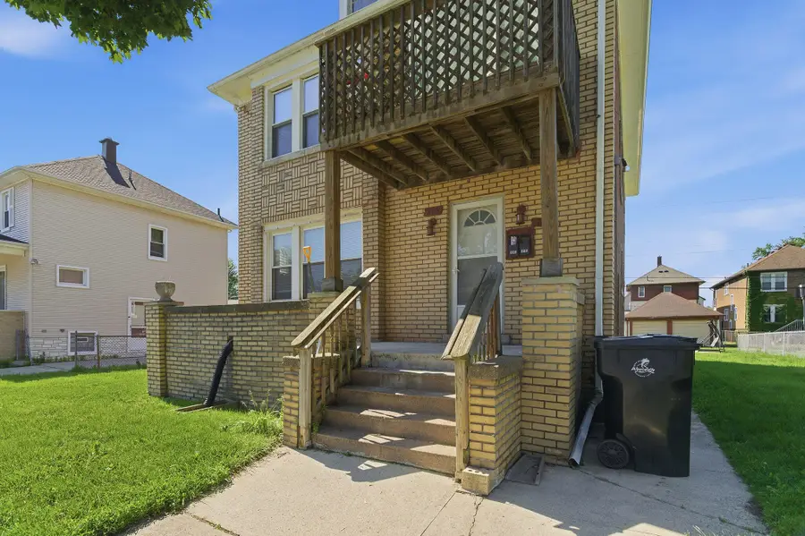 153 Clinton Street, Wyandotte, MI 48192 - #2