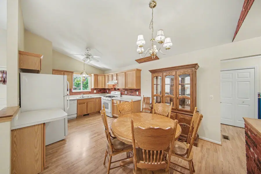 103 Ridgeview Court, Grass Lake, MI 49240 - #3