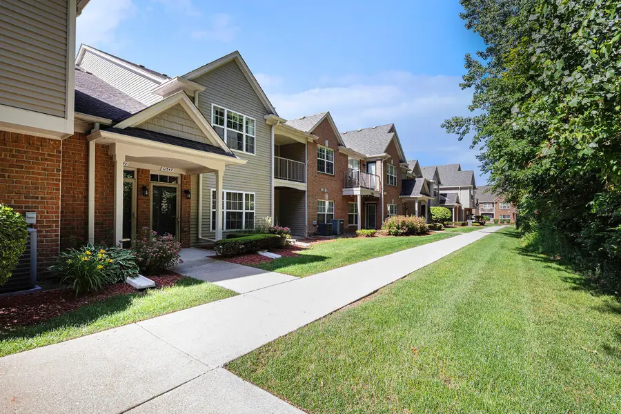 11347 N Woods Drive, Utica, MI 48317 - #3