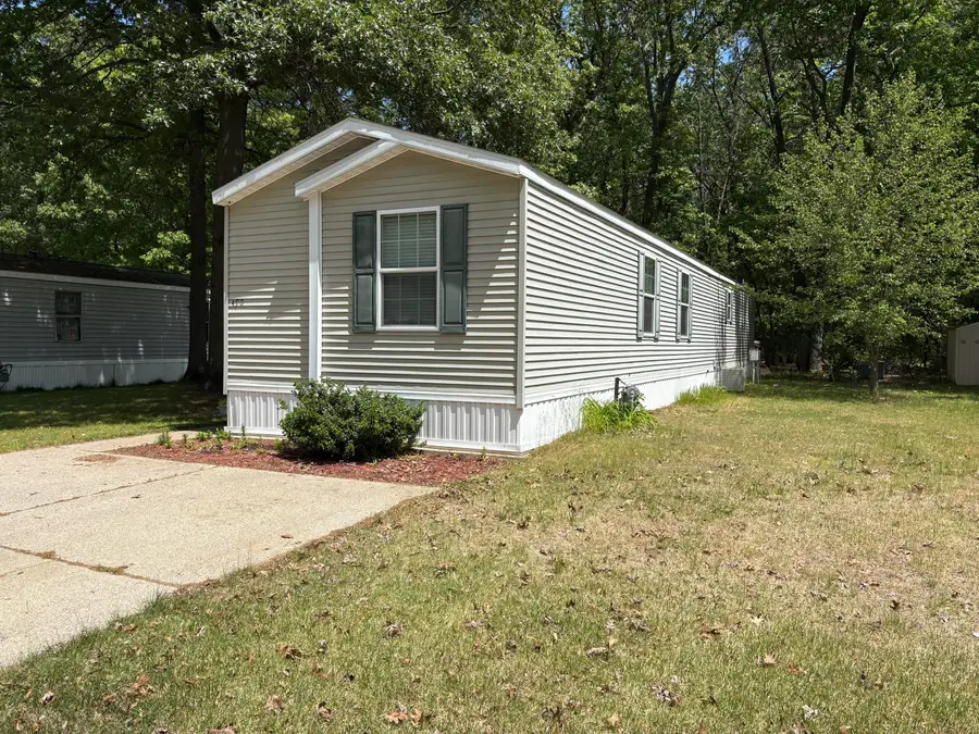 490 S Sunshine Lane, Muskegon, MI 49442 - #2