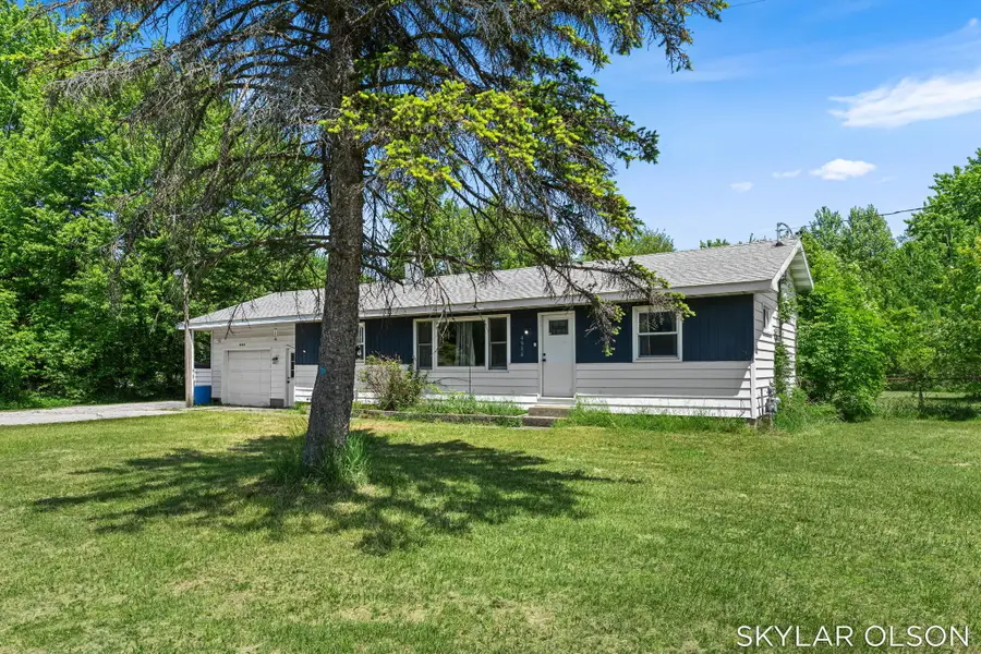 4988 S Brooks Road, Fruitport, MI 49415 - #3