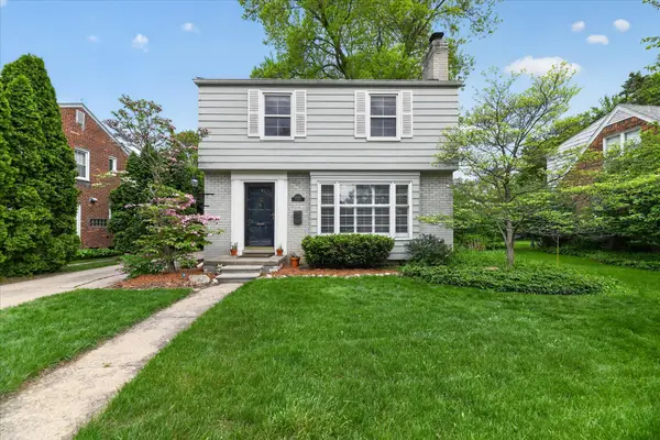 32388 Arlington Drive, Beverly Hills, MI 48025