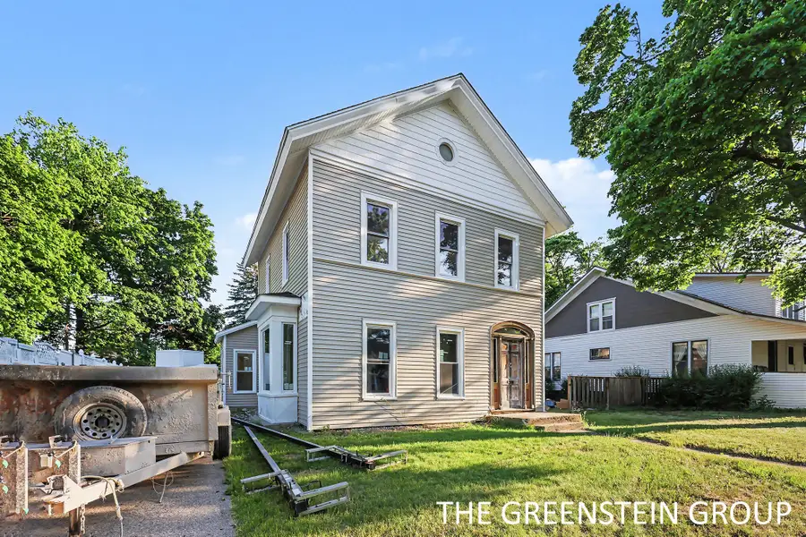 215 W Grove Street, Greenville, MI 48838 - #3