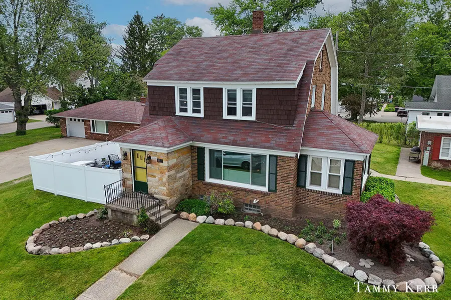 1159 S Shore Drive, Holland, MI 49423 - #3