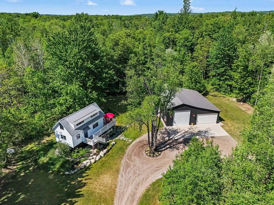 6830 N 120th Avenue, Hart, MI 49420 - #2