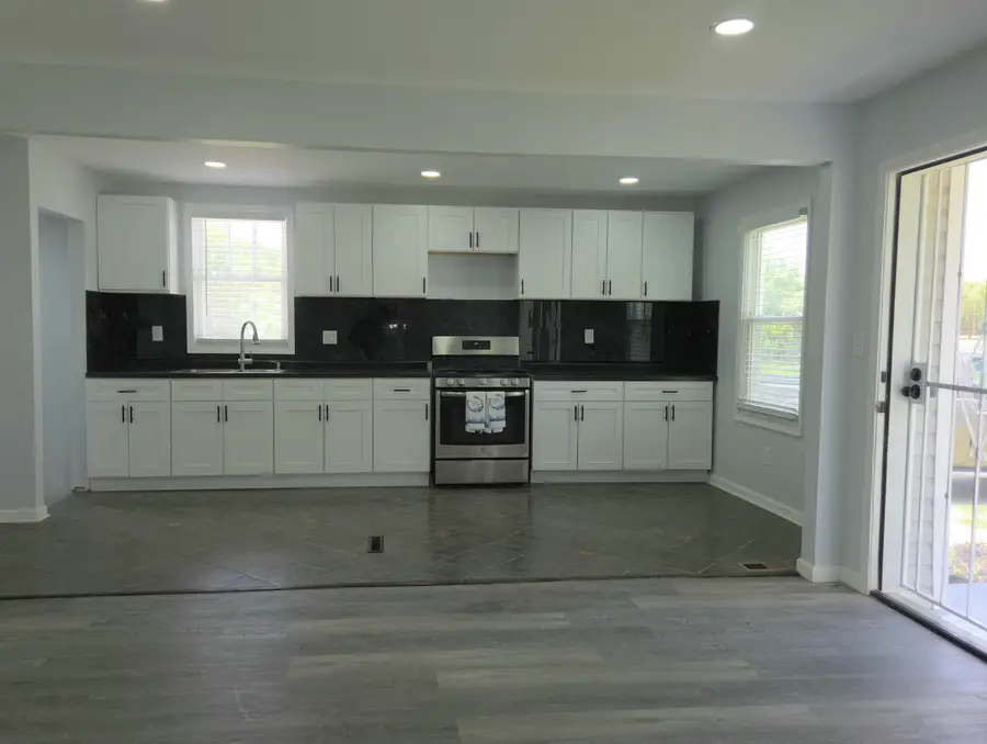 20821 N Pierson Court, Detroit, MI 48228 - #3