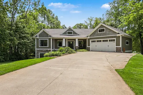 5318 Lamont Farms Drive, Coopersville, MI 49404
