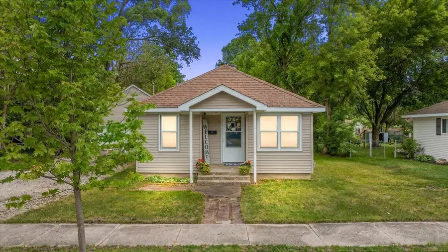 78 Carrie Street Nw, Sparta, MI 49345 - #2