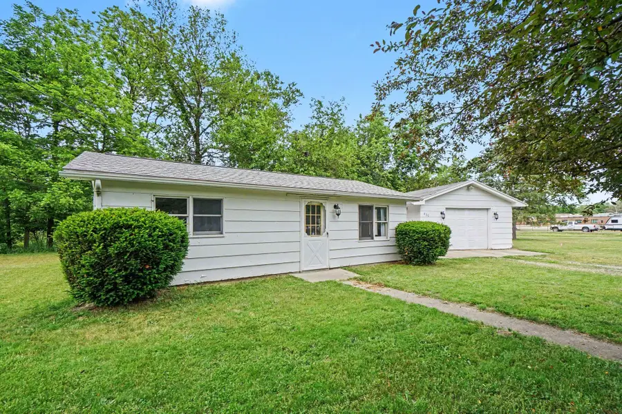 430 11th Avenue, Three Rivers, MI 49093 - #2