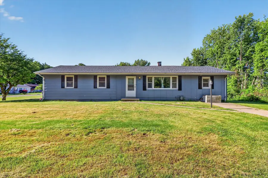 974 Emerson Avenue, Benton Harbor, MI 49022 - #2