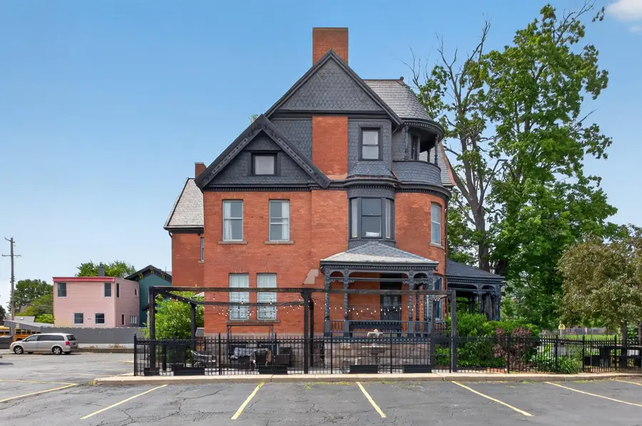 505 Wildwood Avenue, Jackson, MI 49201 - #2