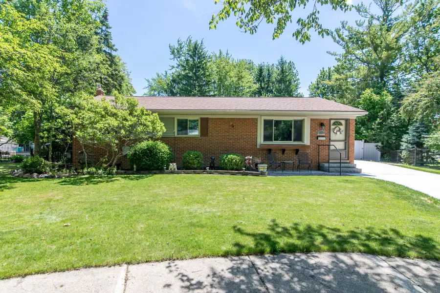732 Calder Court, Saline, MI 48176 - #2