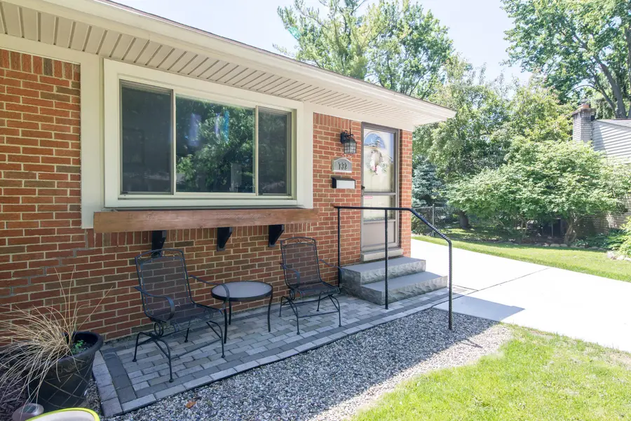 732 Calder Court, Saline, MI 48176 - #3