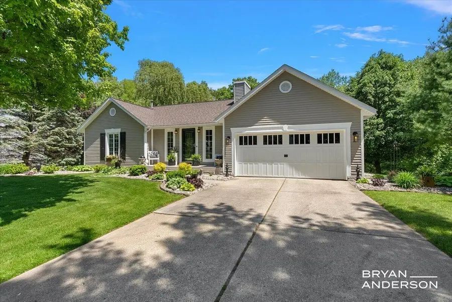 6260 Arroyo Vista Drive Ne, Rockford, MI 49341 - #3
