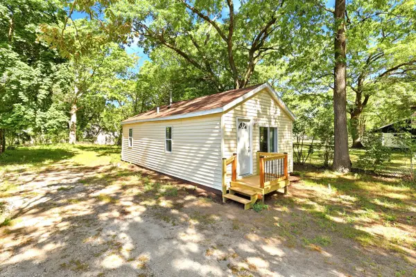 2933 Valk Street, Muskegon, MI 49444