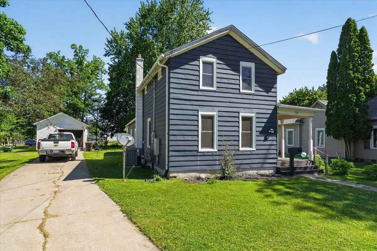 728 W Hanover Street, Marshall, MI 49068 - #1