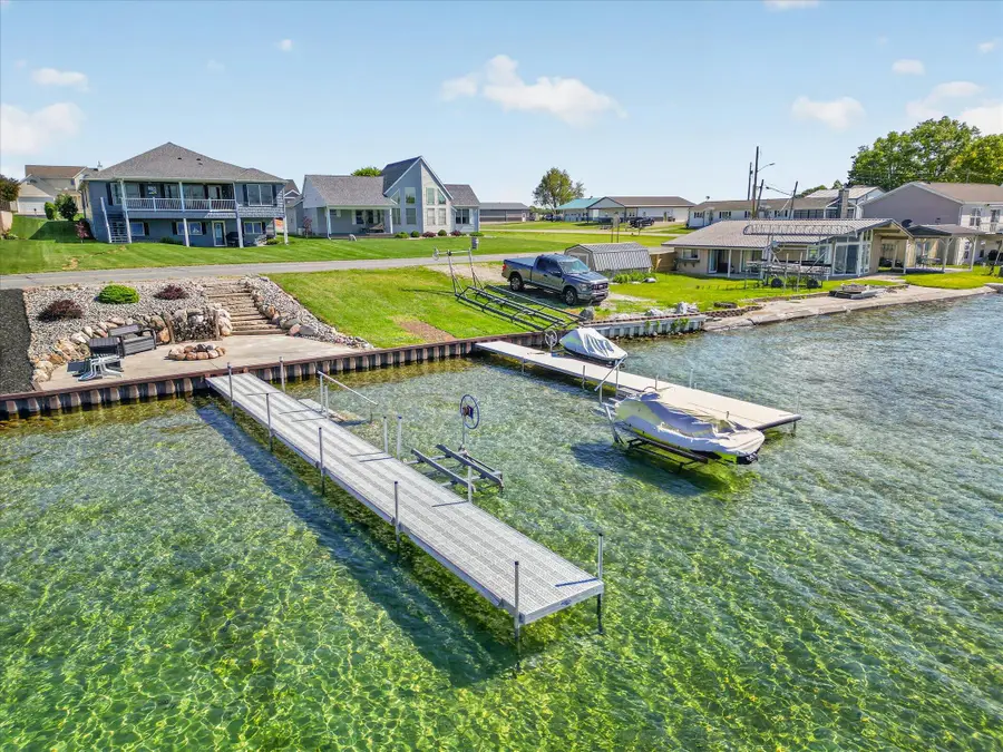 6642 Spinnaker Road, Crystal, MI 48818 - #2