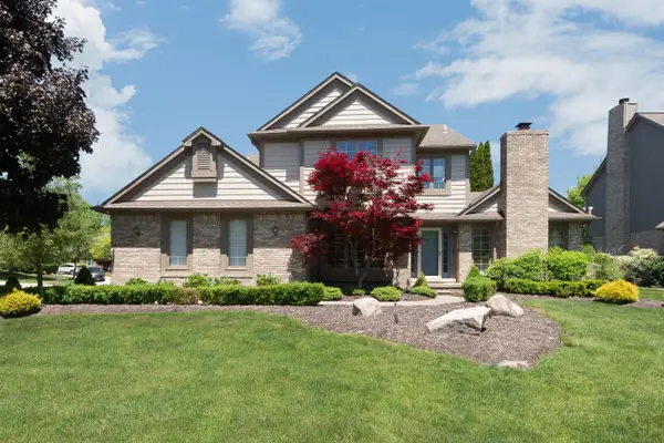 45432 White Pines Drive, Novi, MI 48374