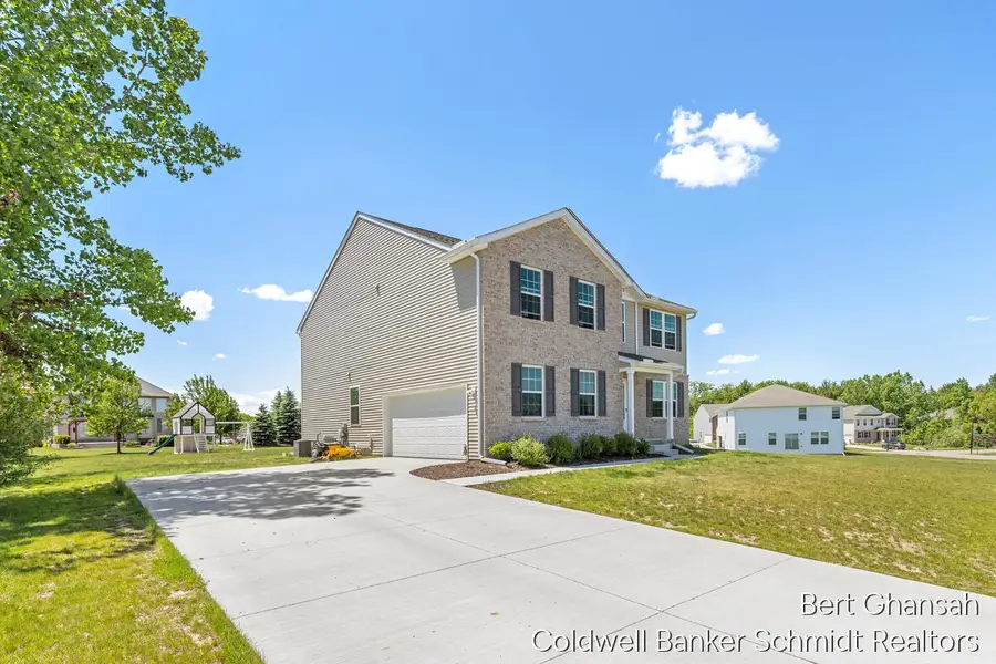 8376 N Oaks Court, Grand Blanc, MI 48439 - #3