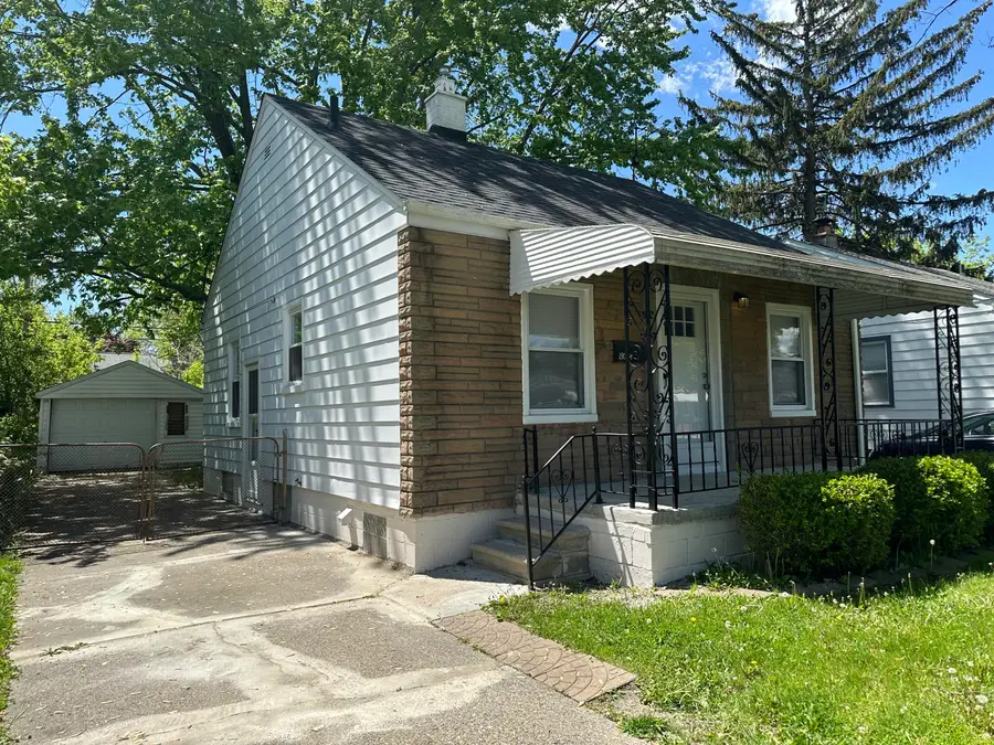 19348 Washtenaw Street, Harper Woods, MI 48225 - #3