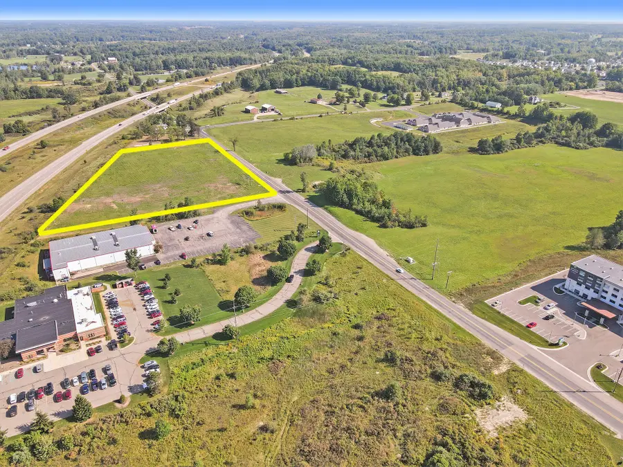 14291 White Creek Avenue Ne, Cedar Springs, MI 49319 - #2