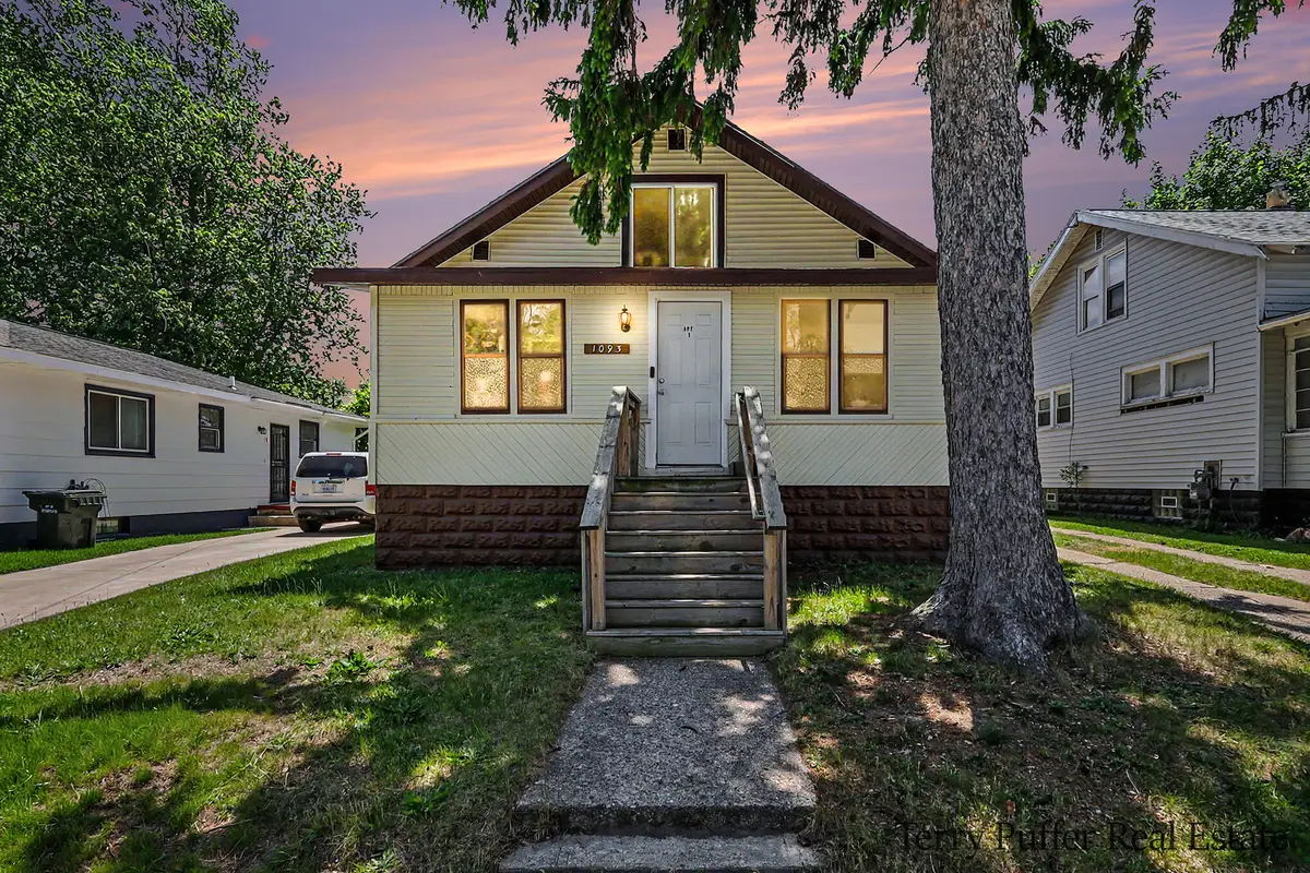 1093 W Southern Avenue, Muskegon, MI 49441 - #1