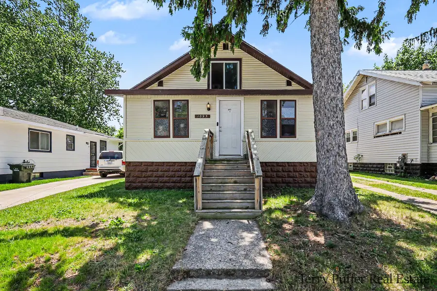 1093 W Southern Avenue, Muskegon, MI 49441 - #2