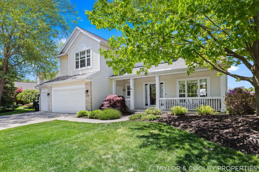 5616 Highbury Drive Se, Ada, MI 49301 - #3