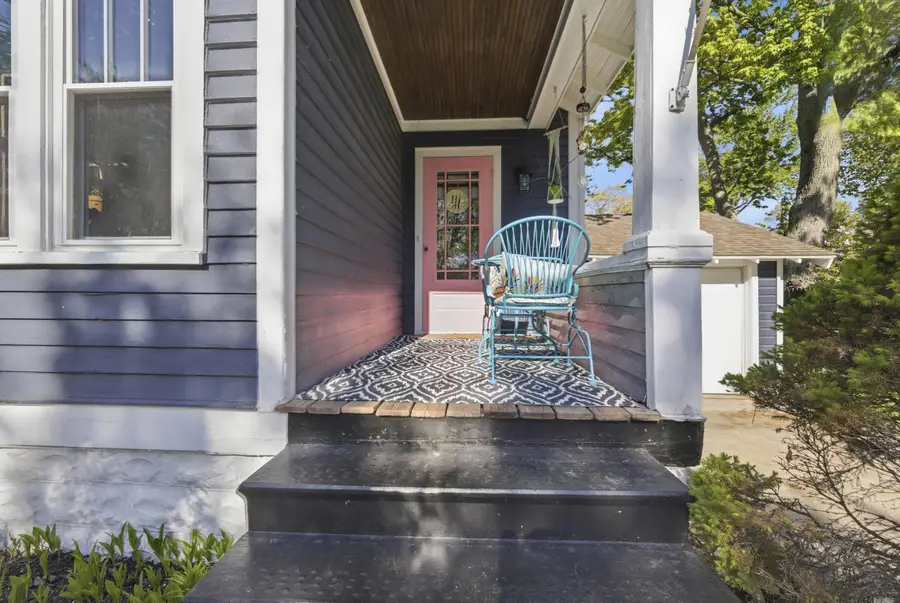 115 N Lake Avenue, Spring Lake, MI 49456 - #3
