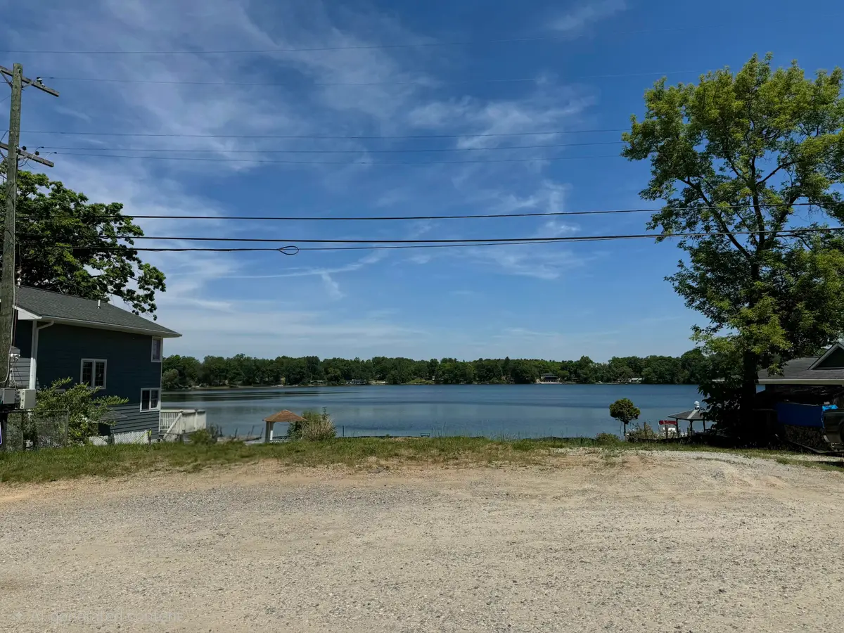 6456 Edgewood Drive, Brighton, MI 48116 - #1