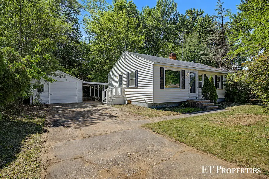 3739 Grape Avenue Ne, Grand Rapids, MI 49525 - #2