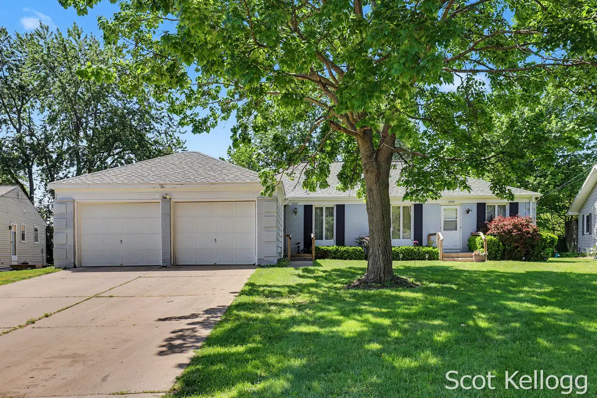 5959-5961 Crestmoor Drive Se, Kentwood, MI 49508 - #1