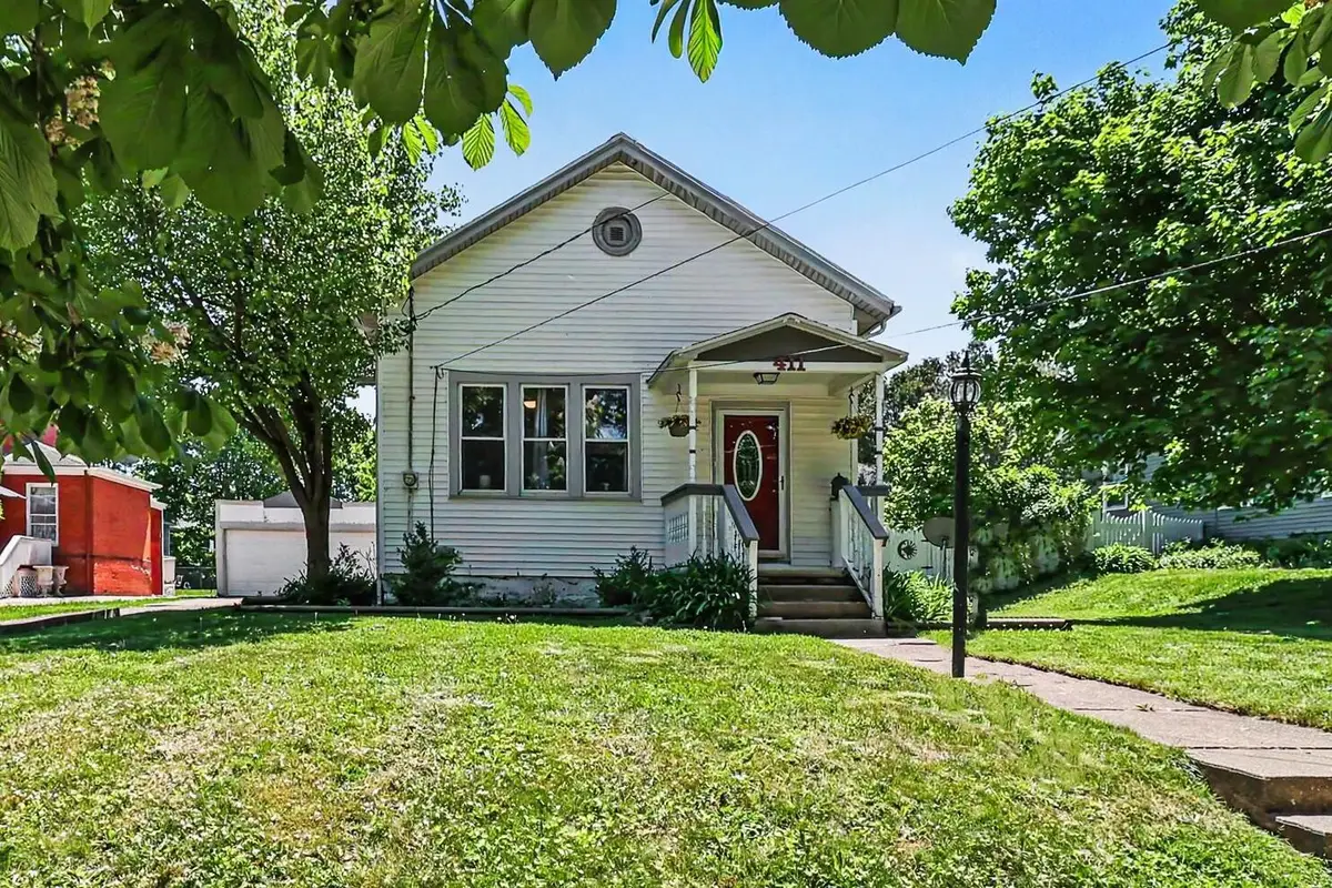 411 5th Street, Manistee, MI 49660 - #1